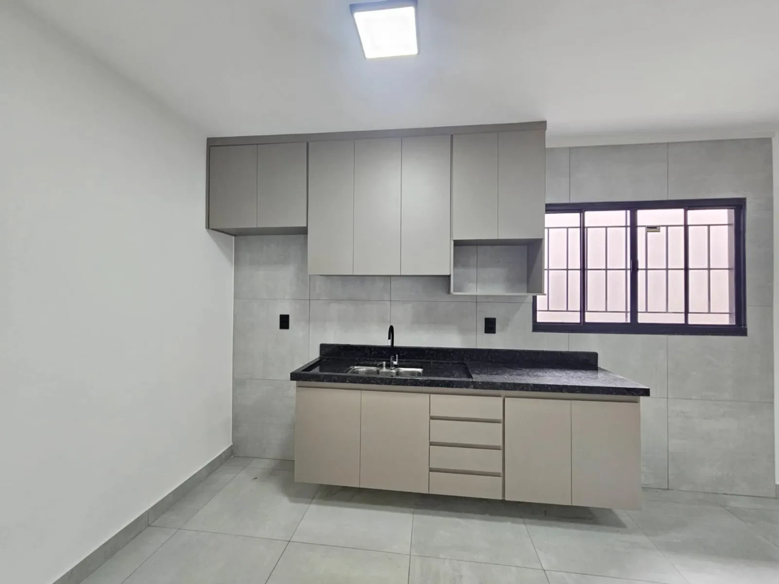 Imagem Casa com 2 Quartos à Venda, 94 m² em Parque Residencial Castelo - Bauru
