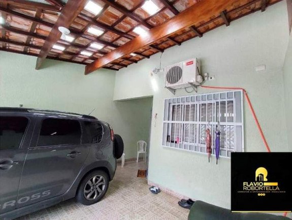 Imagem Casa com 4 Quartos à Venda, 125 m² em Maracanã - Praia Grande