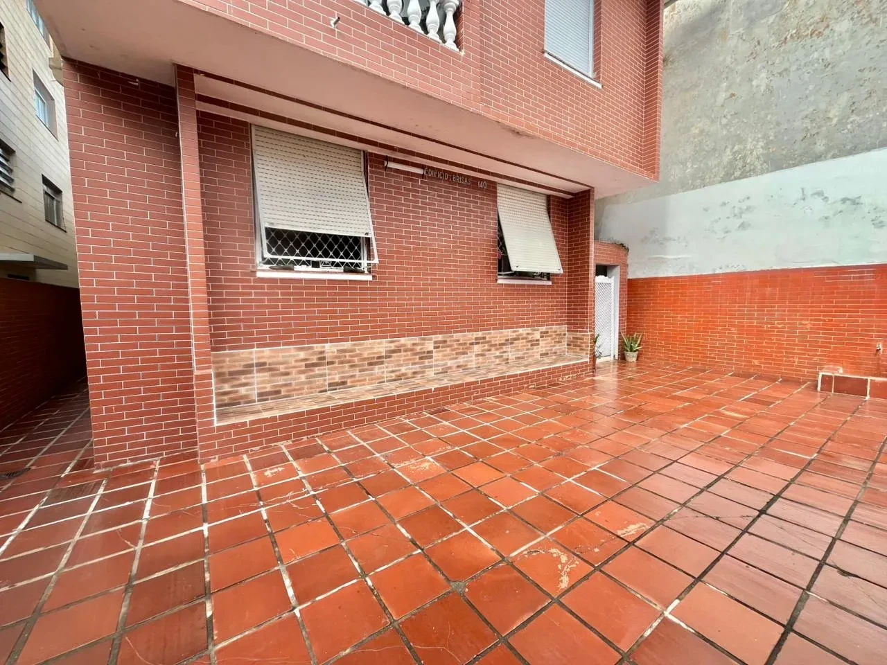 Imagem Apartamento com 2 Quartos à Venda, 70 m² em Embaré - Santos