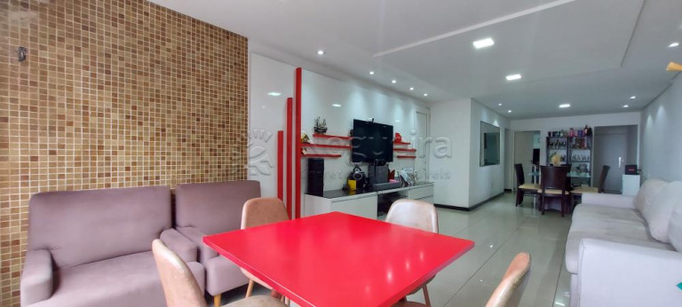Imagem Apartamento com 3 Quartos à Venda, 120 m² em Boa Viagem - Recife