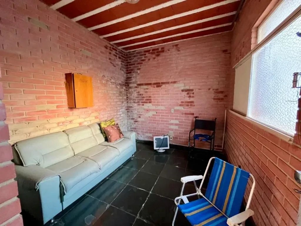 Imagem Casa com 4 Quartos à Venda, 177 m² em Itapoã - Belo Horizonte