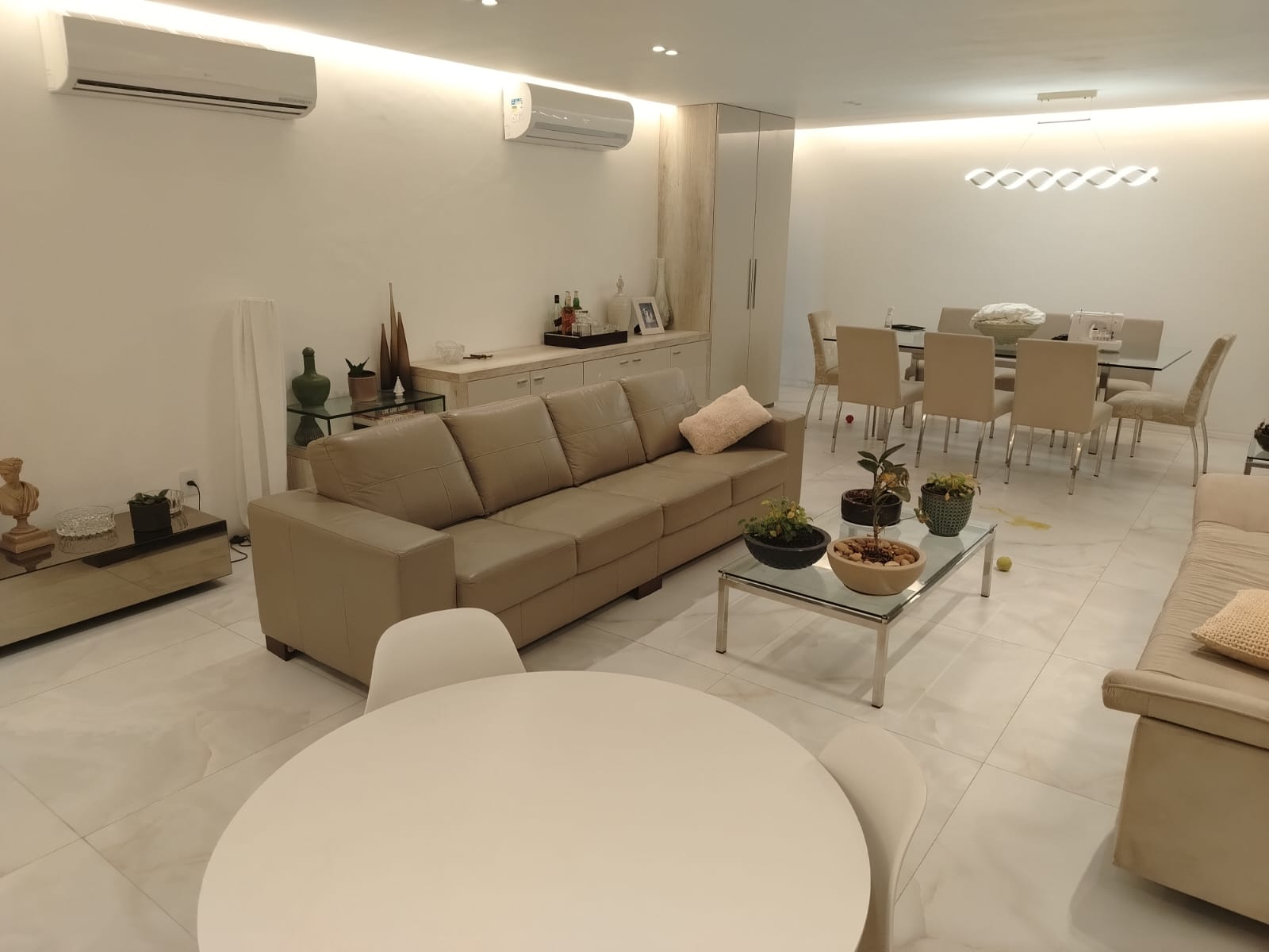 Imagem Apartamento com 4 Quartos à Venda, 198 m² em Aflitos - Recife