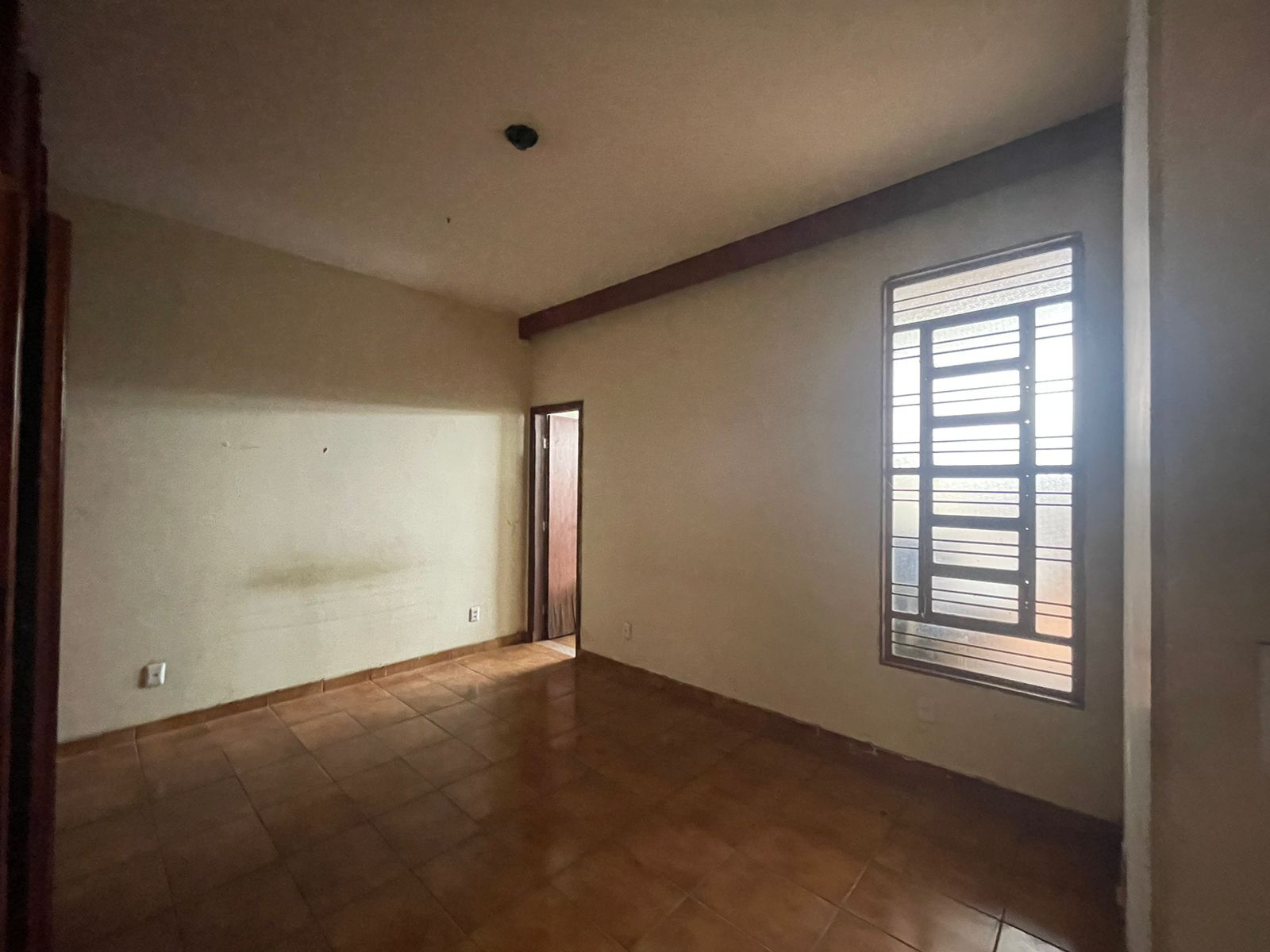 Imagem Sobrado com 4 Quartos à Venda, 399 m²em Setor Leste Universitário - Goiânia
