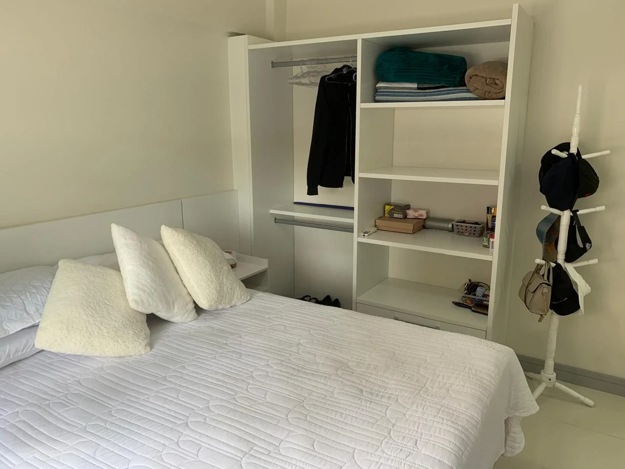 Imagem Apartamento com 3 Quartos à Venda, 77 m² em Cachoeira do Bom Jesus - Florianópolis