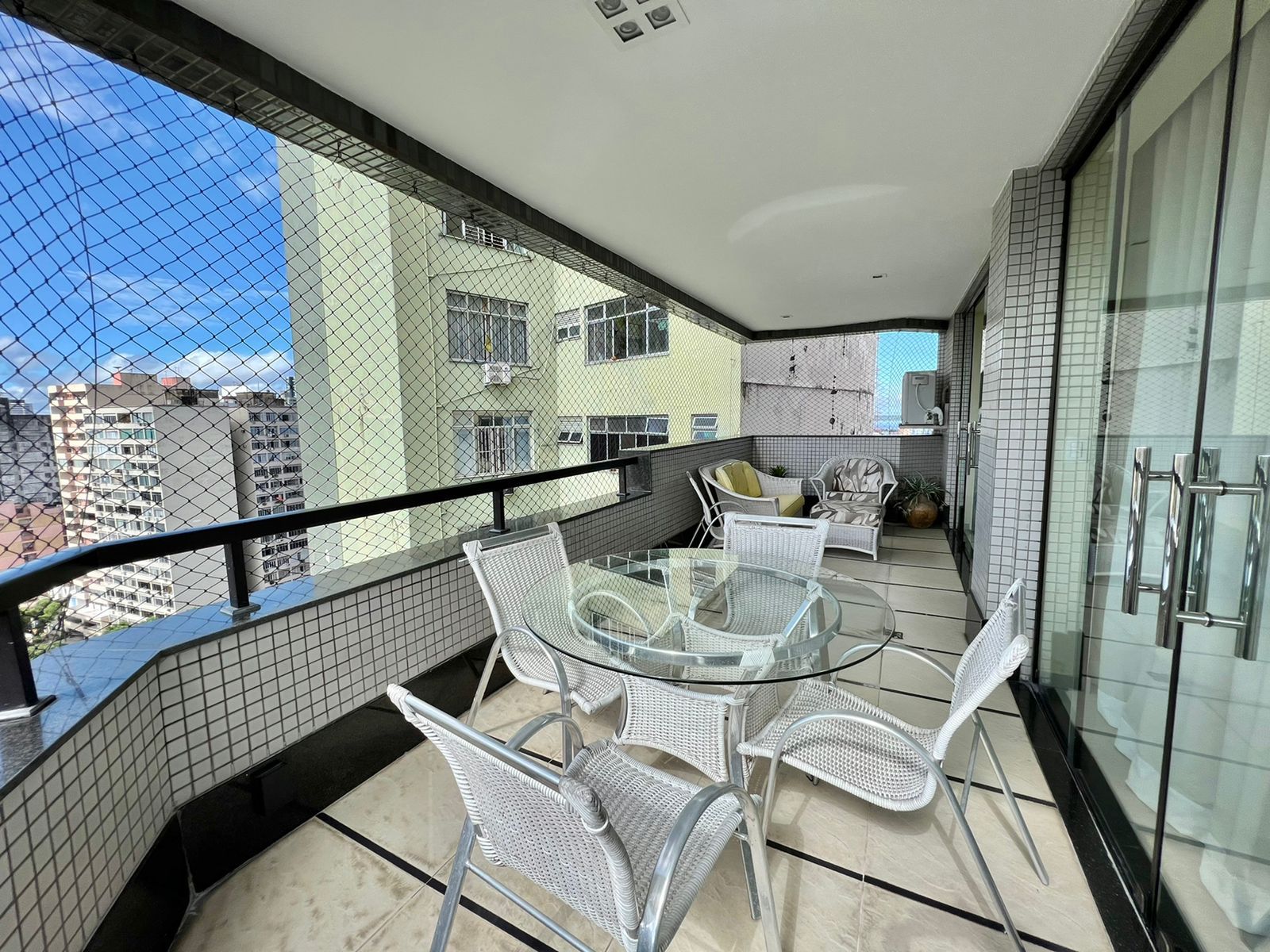 Imagem Apartamento com 3 Quartos à Venda, 240 m²em Nazaré - Belém