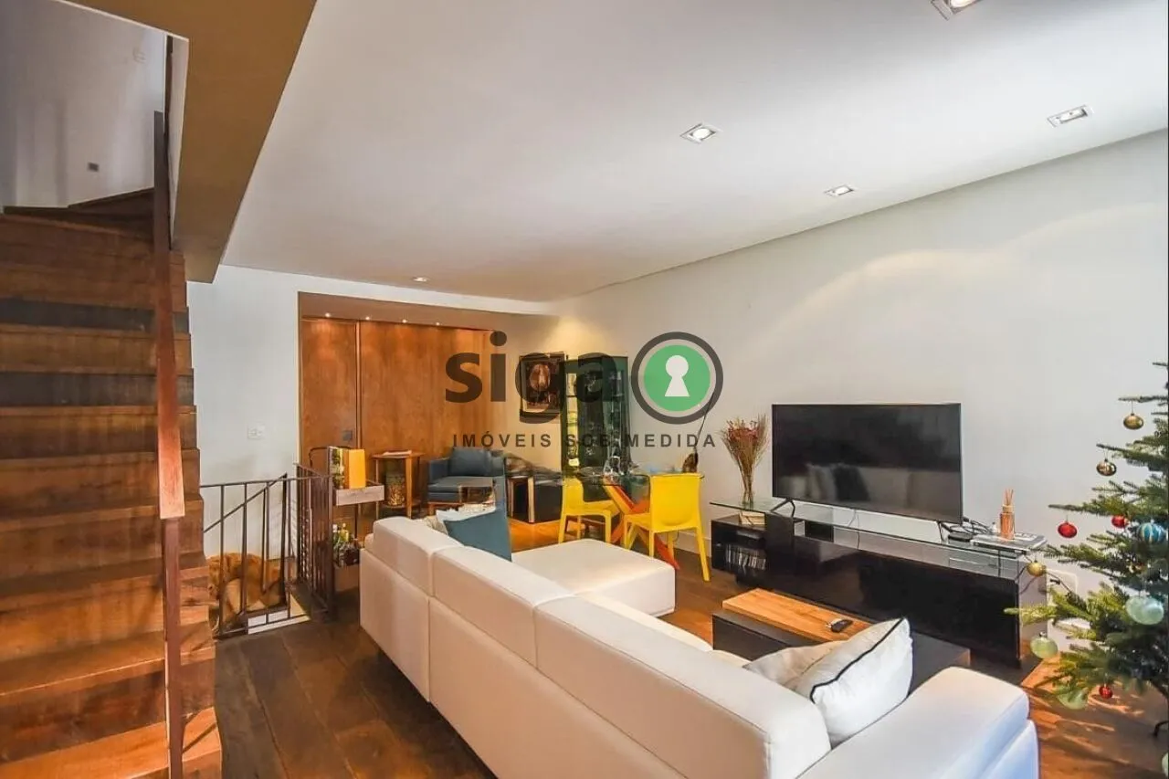 Imagem Casa em Condomínio - 180m² - 4 Dormitórios sendo 3 suítes e 2 Vags