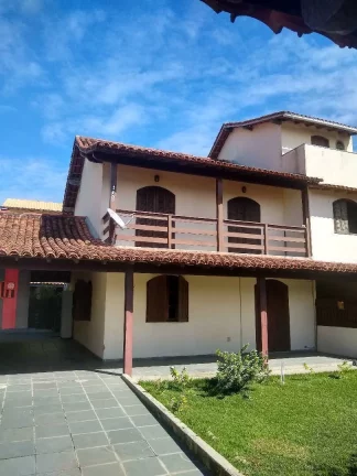 Imagem TRÊS CASAS À VENDA, NA PRAIA DO PERÓ EM CABO FRIO - RJ