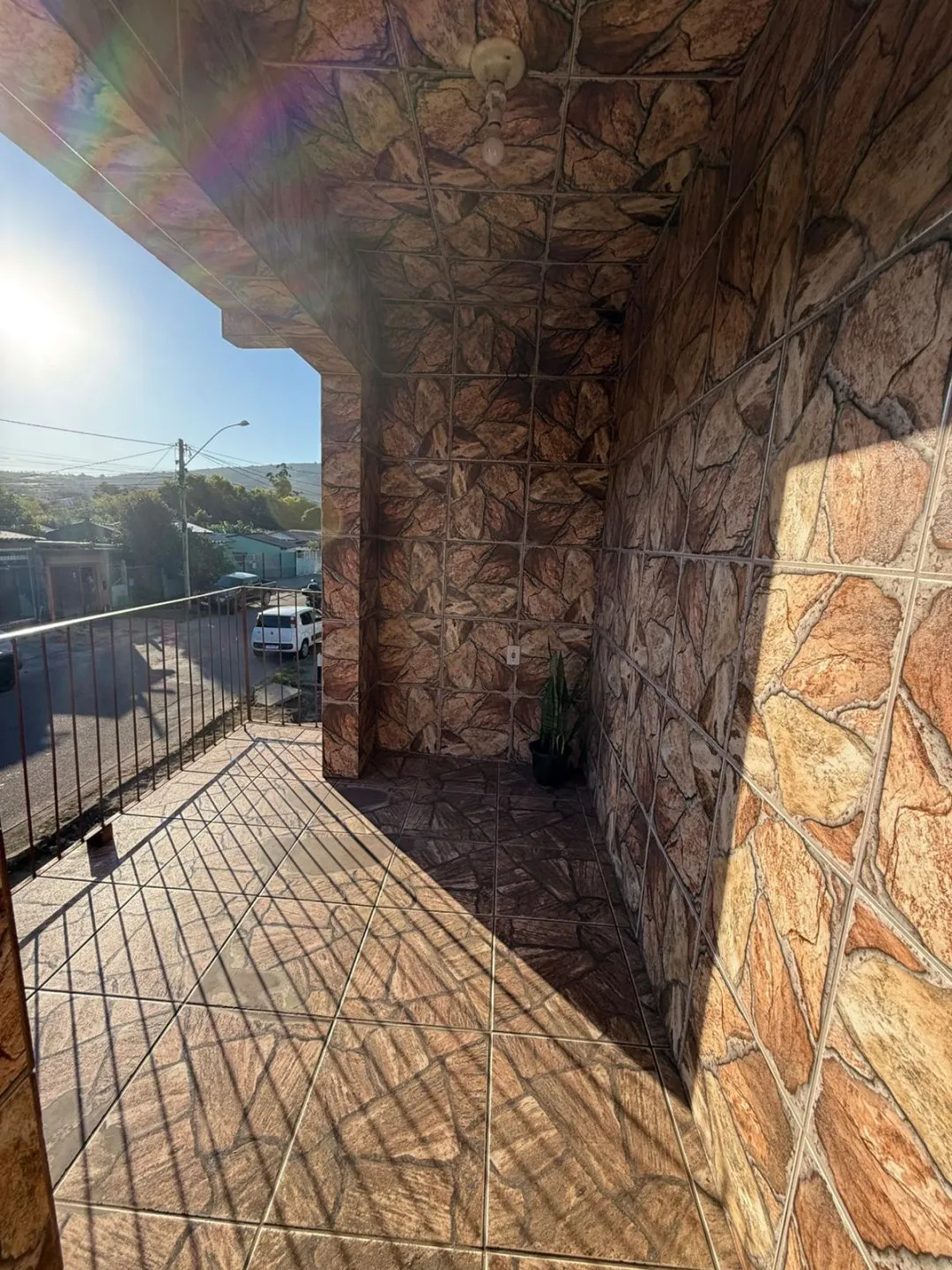 Imagem Casa Com Ponto Comercial a venda em Viamão - Santa Isabel em terreno 18x22