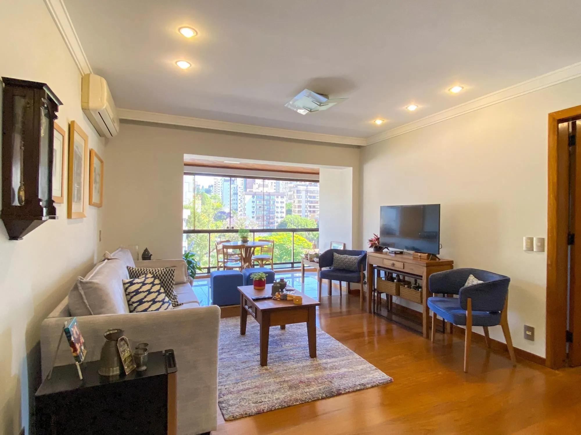 Imagem Apartamento 3 dormitório, 2 vagas e depósito a poucos metros do Parcão