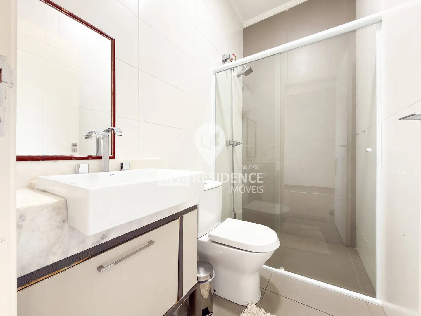 Imagem Casa de Luxo no Condomínio Sete Lagos em Itatiba com 4 Quartos e Lazer