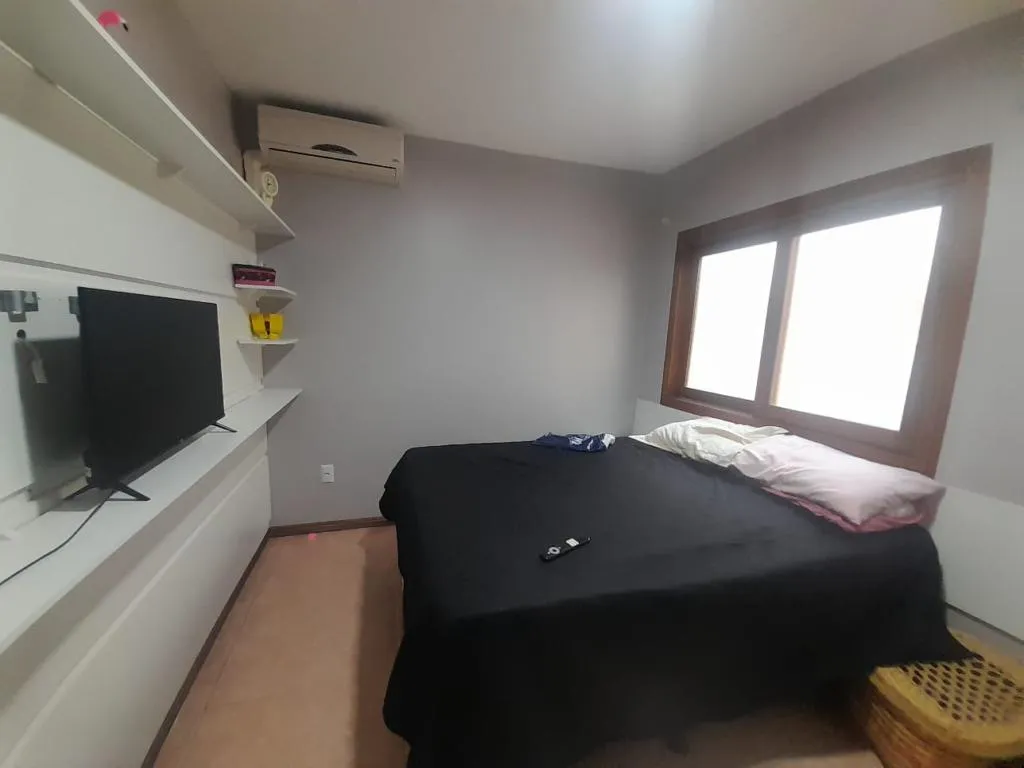 Imagem Apartamento 2Dórmitórios dependência - Bairro Zona Nova