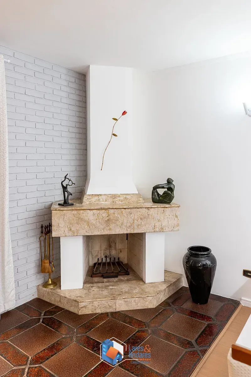 Imagem Sobrado para venda em Jardim Kioto com 7 quartos, sendo 2 suítes, 364m²