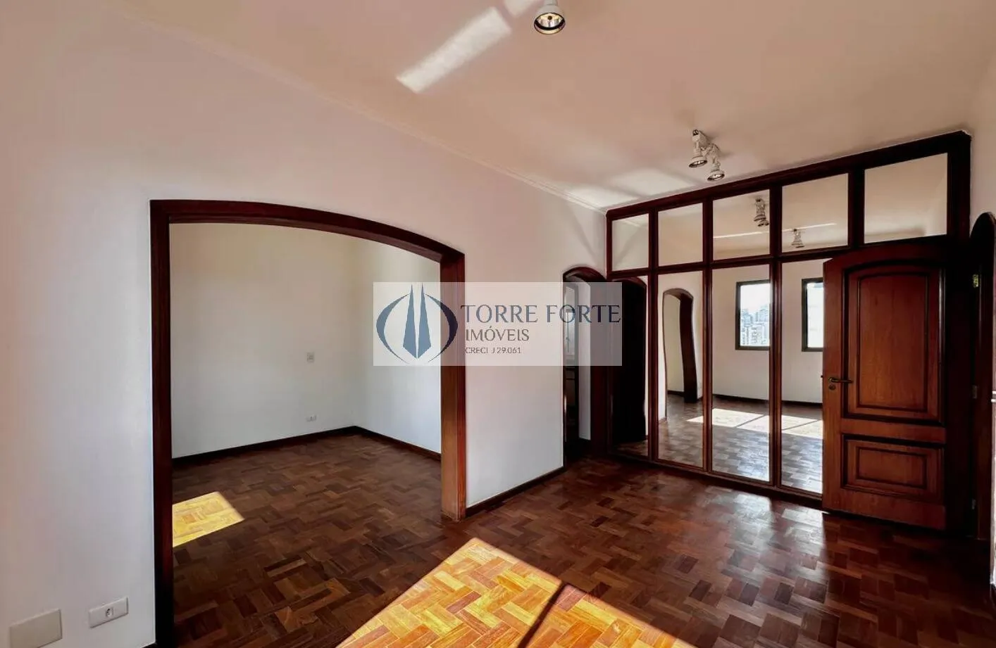 Imagem Apartamento 2 suítes|161 m²|3 vagas|Sacada|Lazer completo |Vila Congonhas