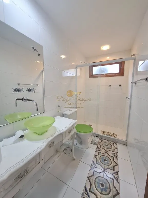 Imagem Casa em Condomínio para Venda em Teresópolis / RJ no bairro Green Valley