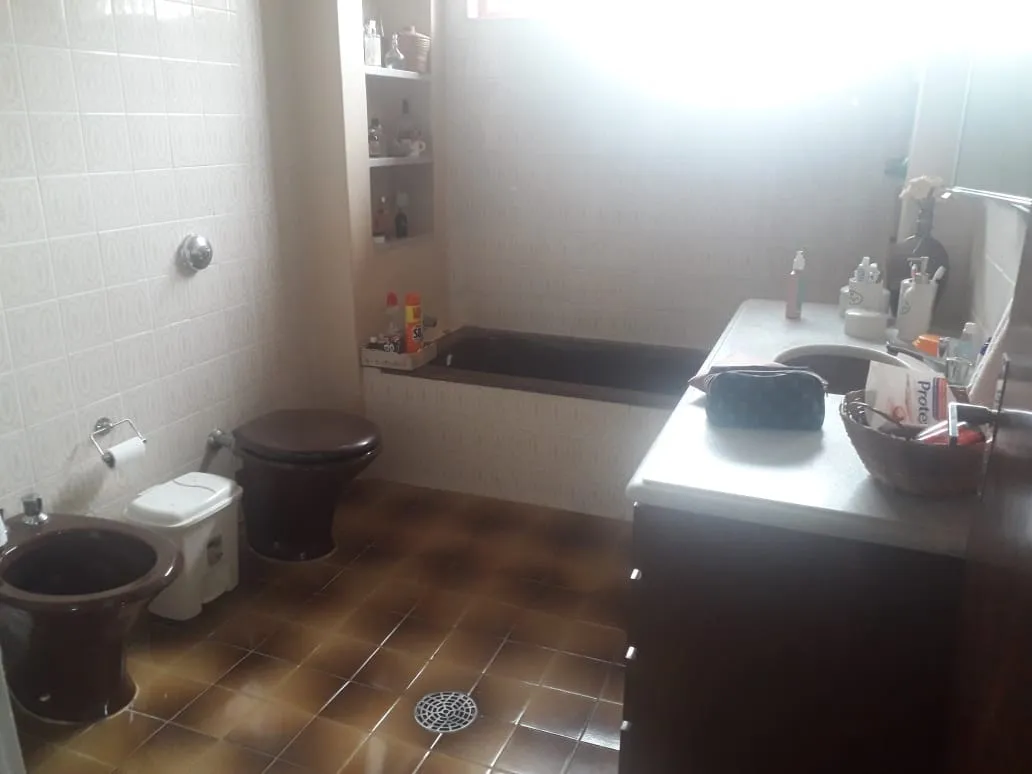 Imagem Casa à venda 3 Quartos, 2 Suites, 4 Vagas, 1300M², Belvedere Club dos 500, Guaratinguetá - SP
