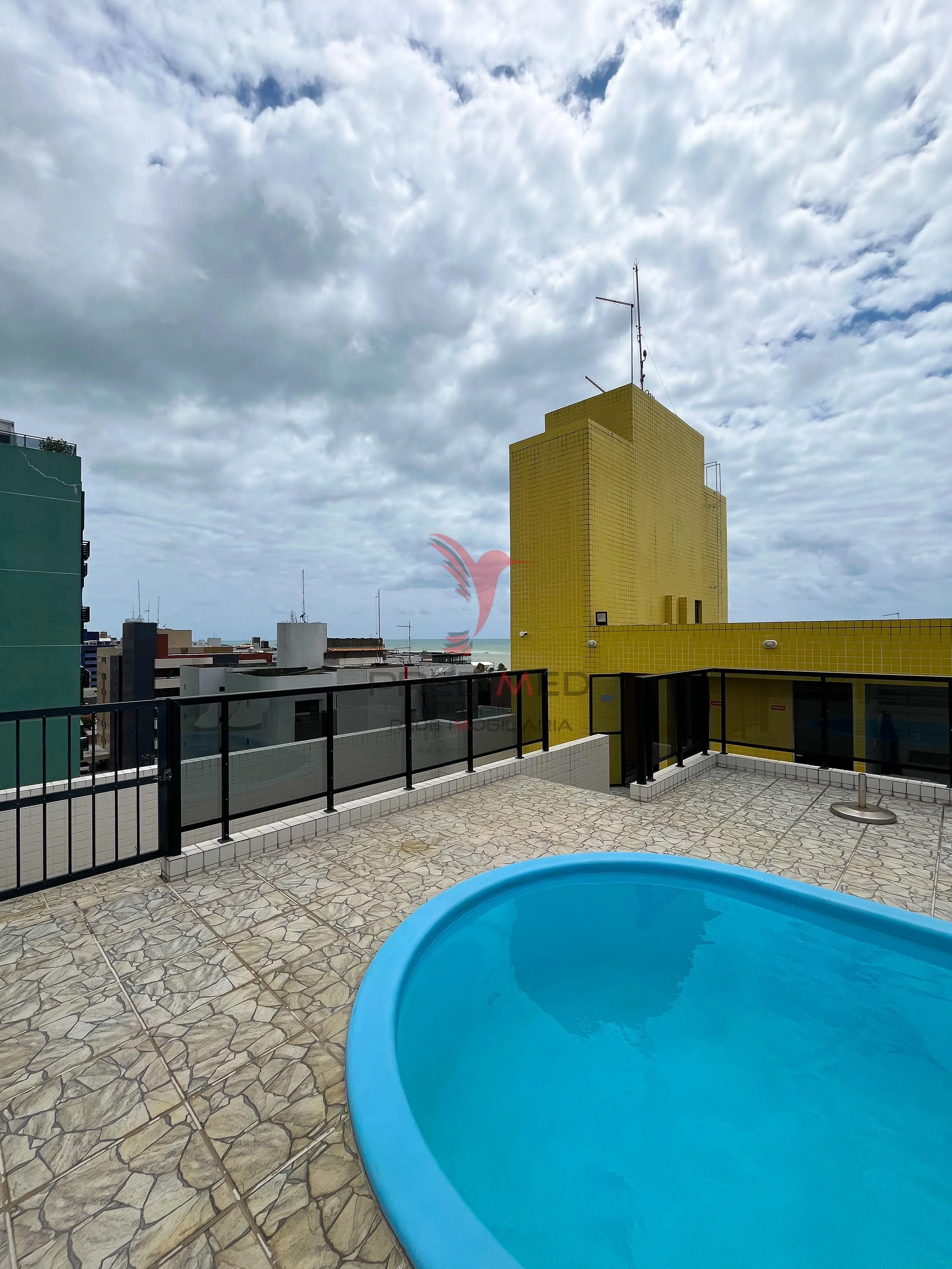 Imagem Vende-se apartamento com Varanda Gourmet, vista Mar,na melhor localização de Tambau