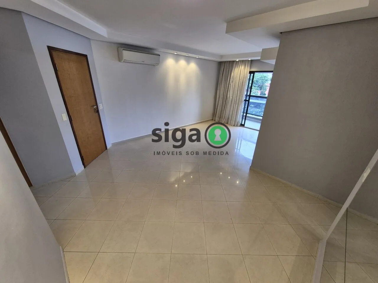 Imagem Apartamento à Venda com 3 Quartos na Chacara Santo Antônio