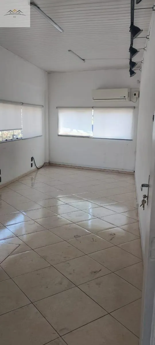 Imagem Sala Comercial com 30m² 1 wc, ar condicionado para alugar no Centro de Osasco.