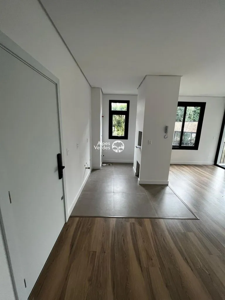 Foto do imóvel Vende-se apartamento em Gramado com 1 dormitorios semi mobiliado