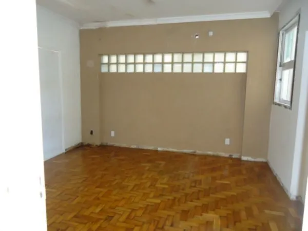Imagem Casa para Venda - 510m², 6 dormitórios, sendo 1 suites, 3 vagas - São João