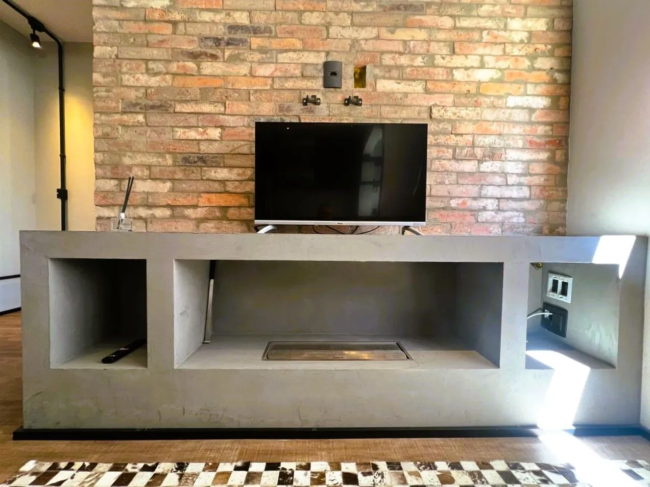 Imagem Cobertura 1 dormitório semi mobiliada com piscina e vaga no Bom Fim