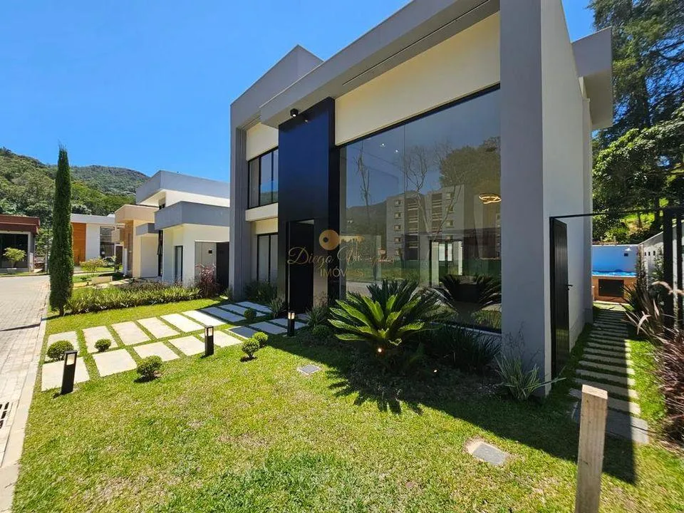 Imagem Casa em Condomínio para Venda em Teresópolis / RJ no bairro Posse