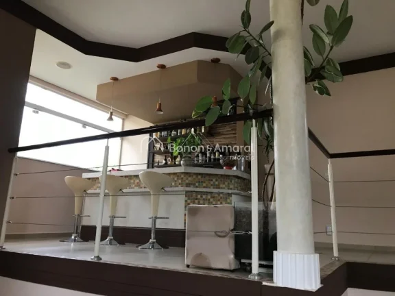 Imagem Casa à venda em condomínio de Valinhos! de esquina em terreno de 320 m² com projeto único e exce...