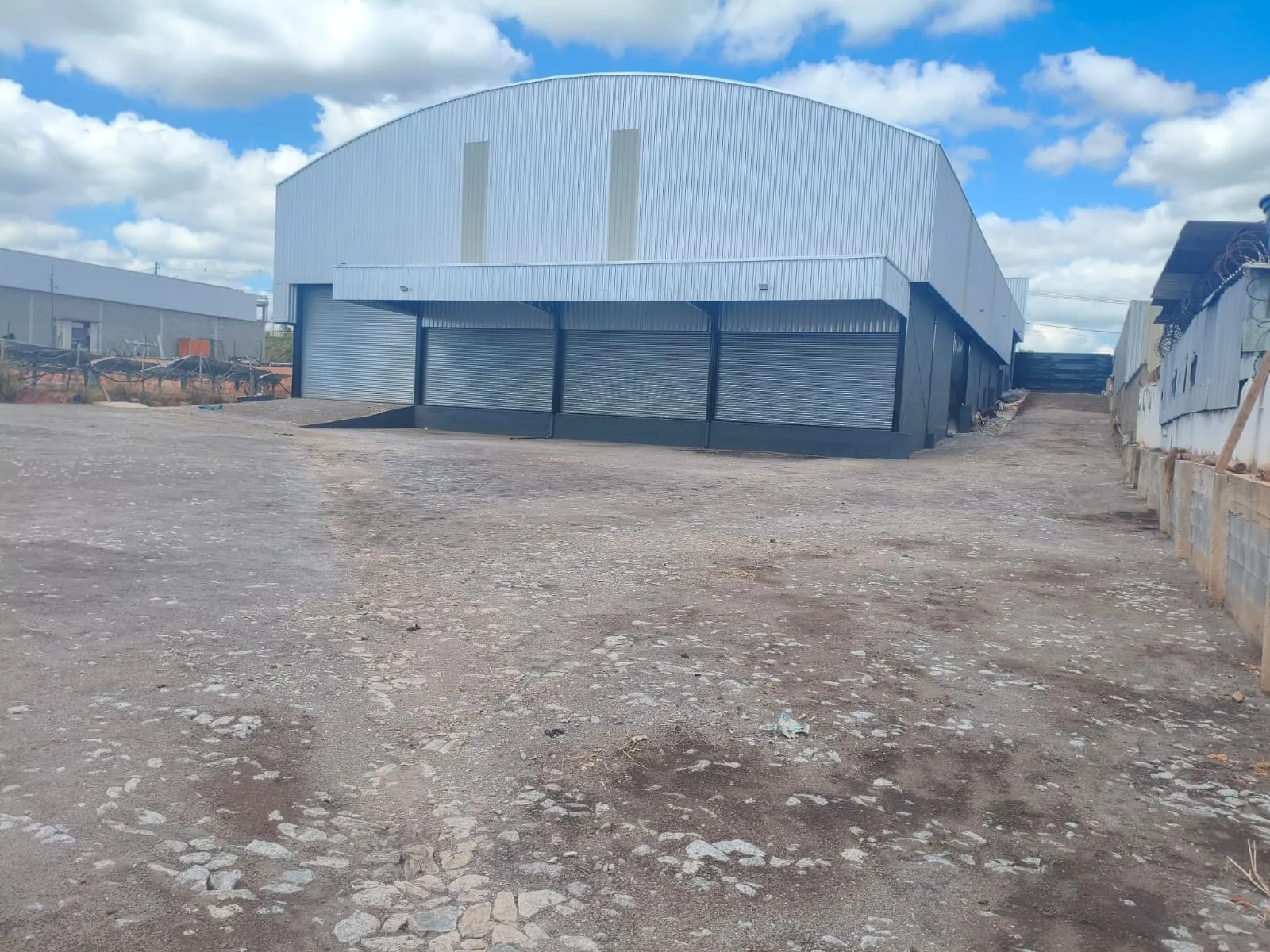 Imagem Galpão 1500m² Comercial Divinopolis MG