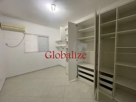 Imagem Sobreposta Duplex com Piscina Privativa à venda com 3 Suítes e 2 Vagas no Bairro do Embaré em Santos por R$ 1.600.000,00