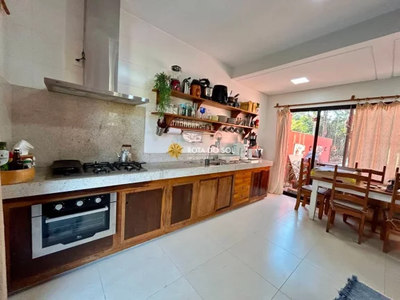 Imagem Casa com piscina à venda Praia Mariscal Bombinhas SC
