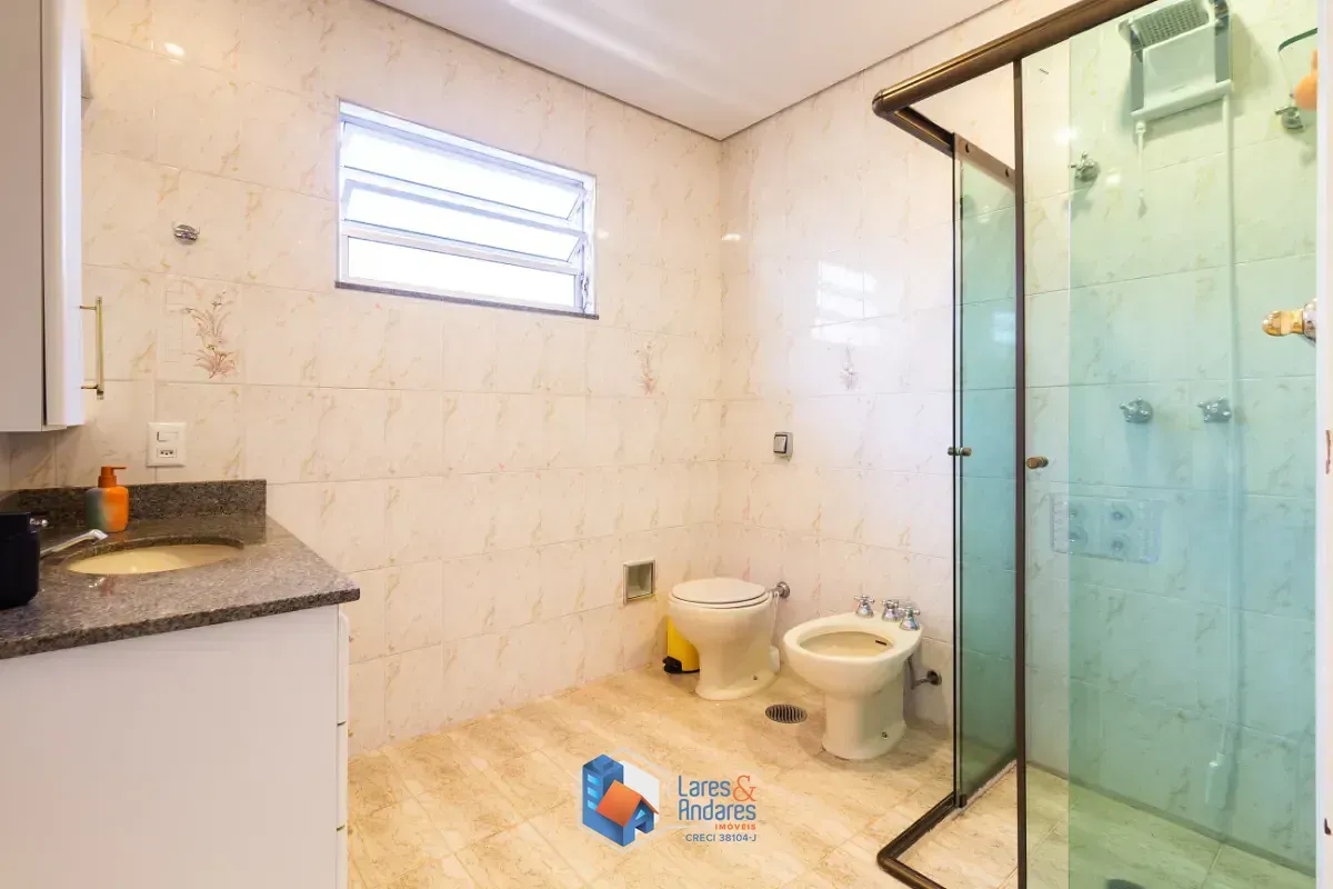 Imagem Sobrado para venda em Vila Madalena com 3 quartos, sendo 1 suíte, 168m²