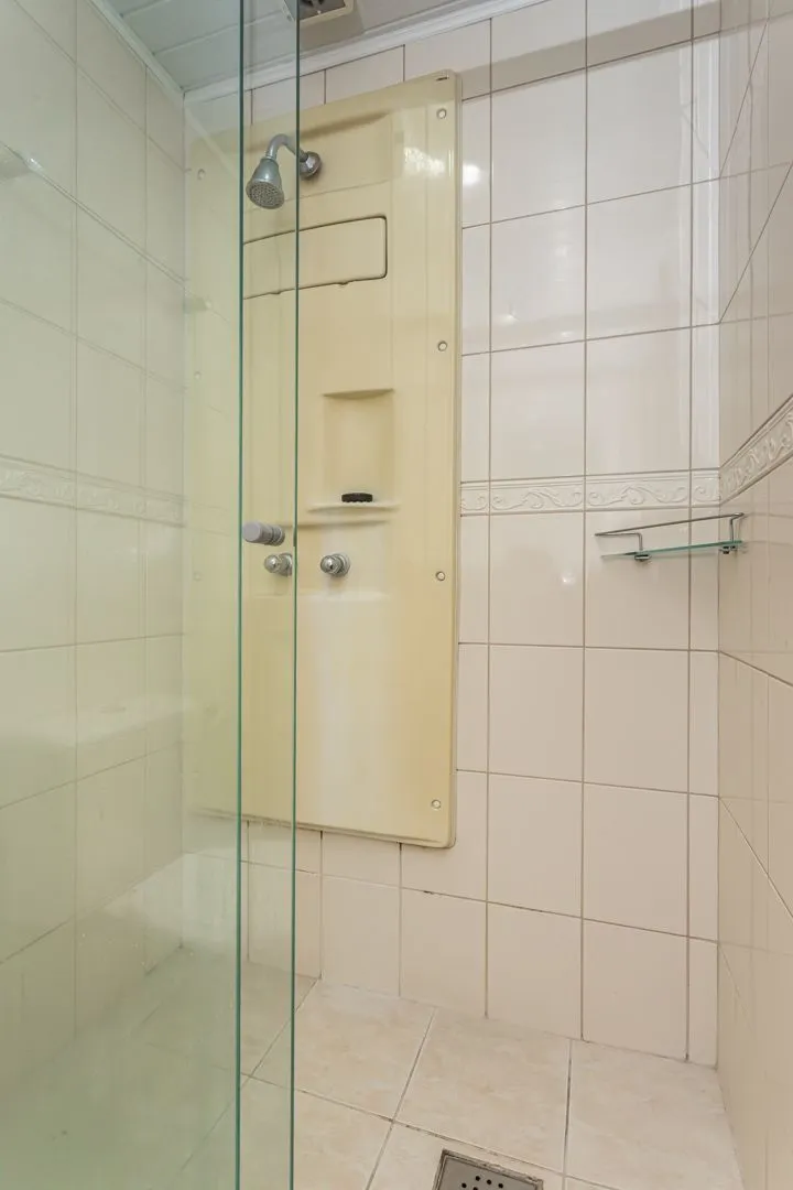 Imagem Apartamento na Cidade Baixa de 2 dormitórios e vaga DESOCUPADO