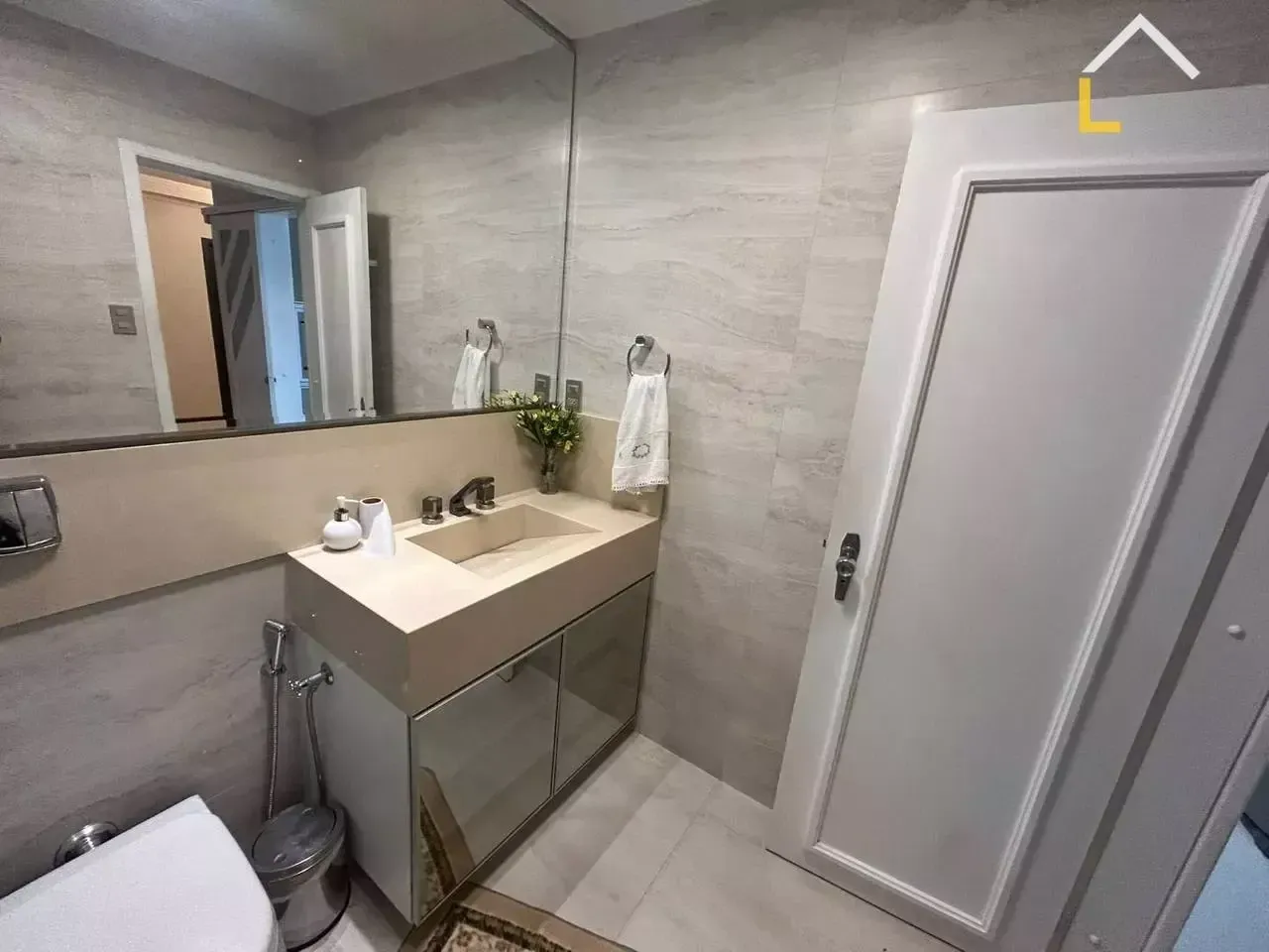 Imagem Casa com 2 Quartos à Venda, 195 m² em Floresta - Joinville