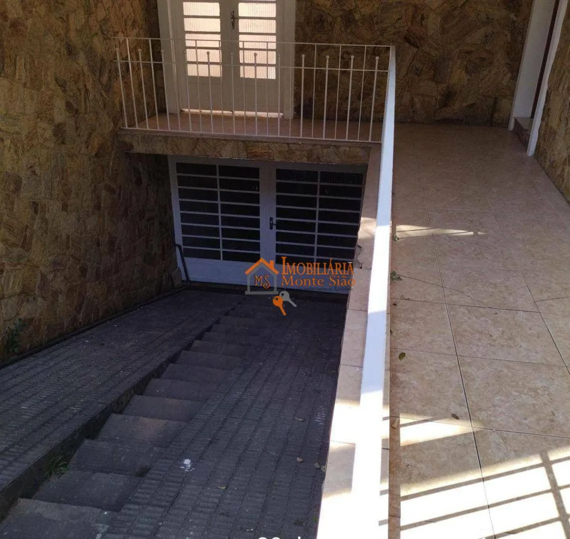 Imagem Casa com 4 dormitórios à venda, 380 m² por R$ 1.200.000,00 - Ponte Grande - Guarulhos/SP