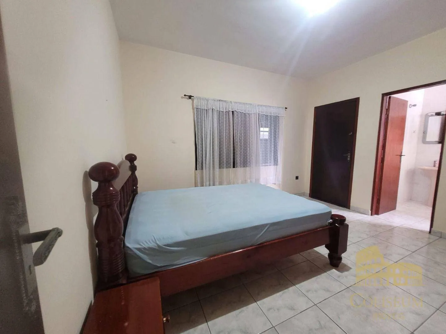 Imagem Casa com 3 dormitórios à venda, 123 m² por R$ 650.000,00 - Boqueirão - Praia Grande/SP