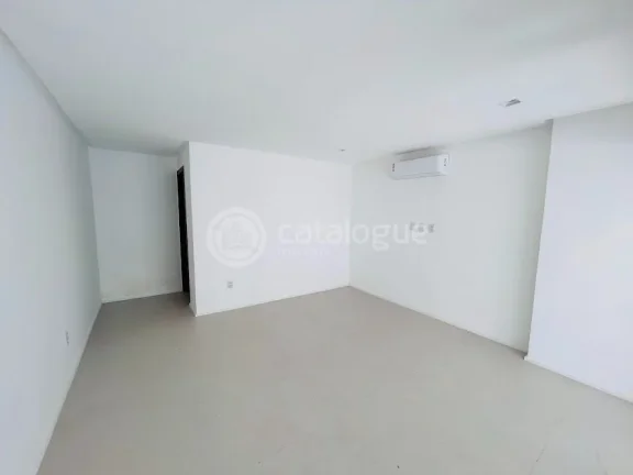 Imagem Mansão de Alto Padrão no Condomínio Flora Boulevard