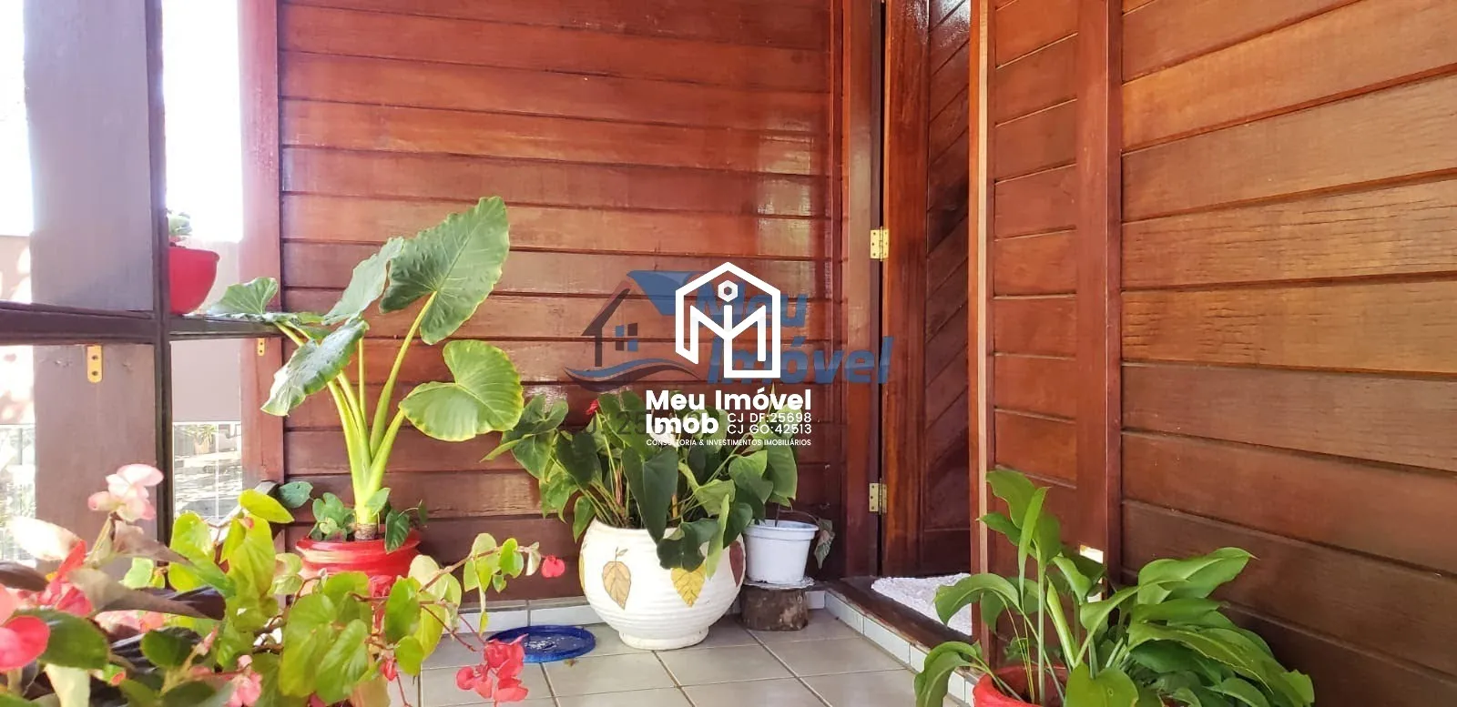 Imagem Casa 4 Quartos 1 Suíte 8 Vagas 350m² Jardim Botânico