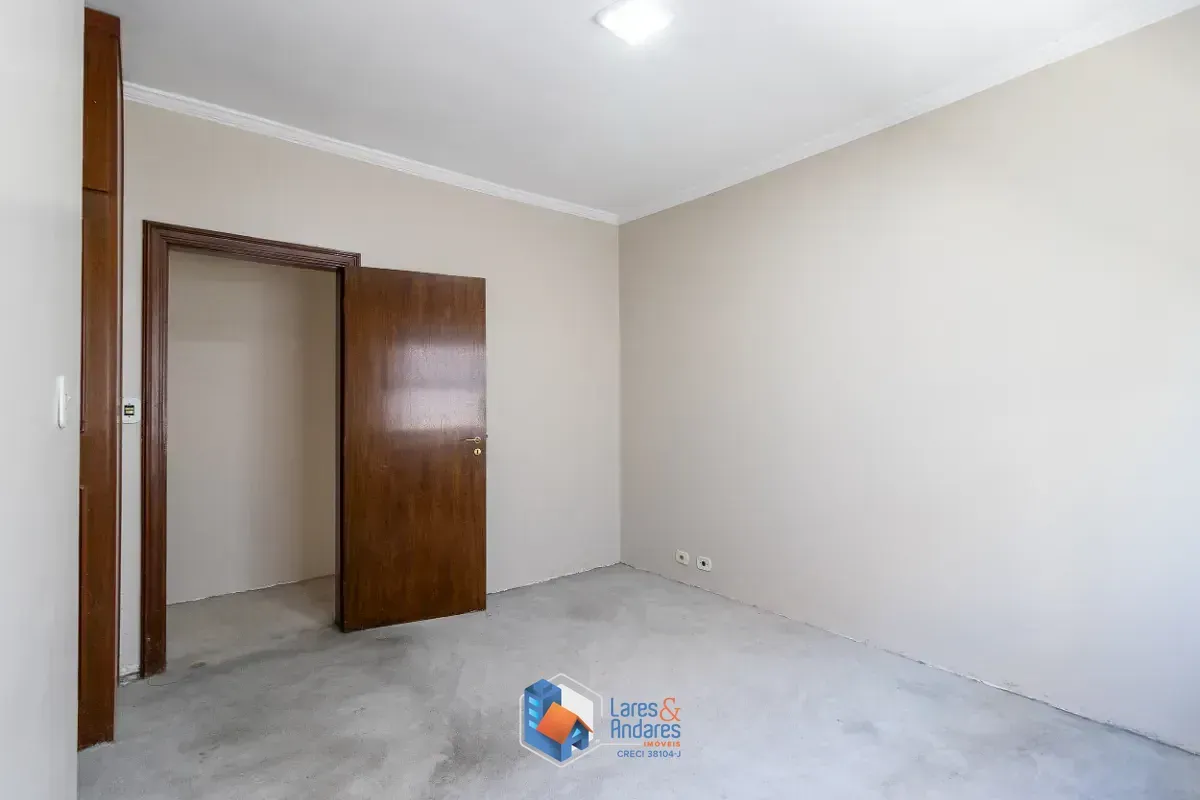 Imagem Casa para venda em Jardim Prudência com 4 quartos, sendo 1 suíte, 170m²