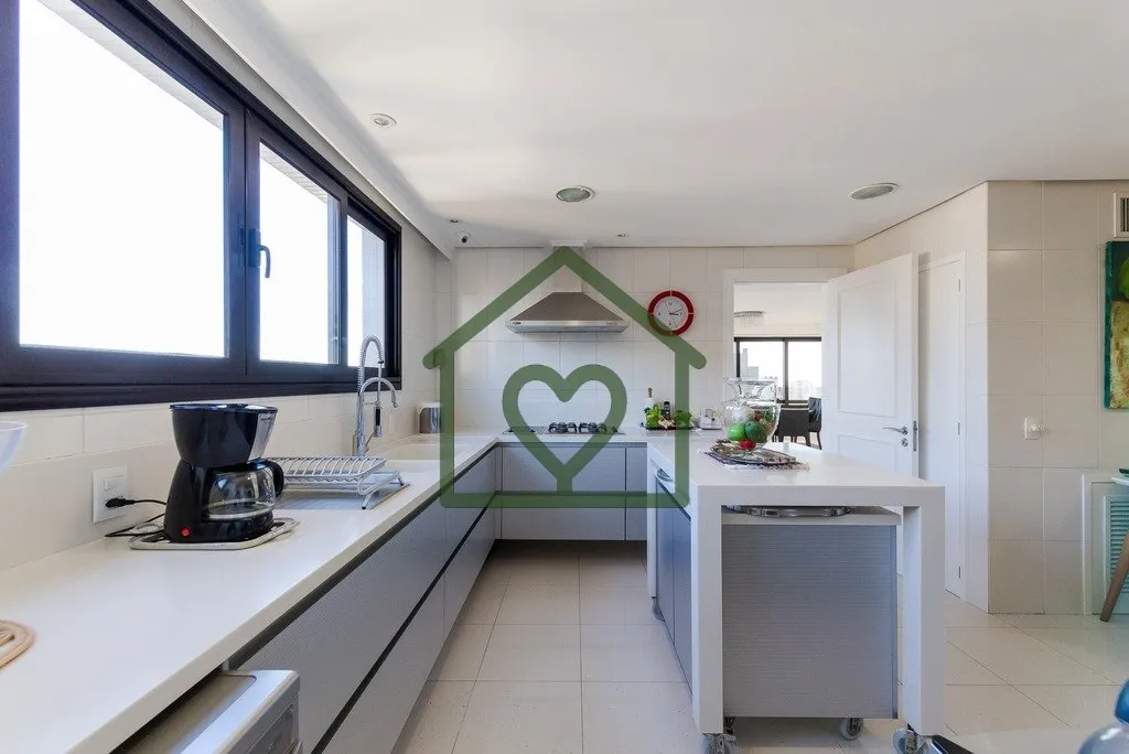 Imagem Apresentamos um sofisticado apartamento de 365m² de área privativa nos altos do bairro Bela Vista,...