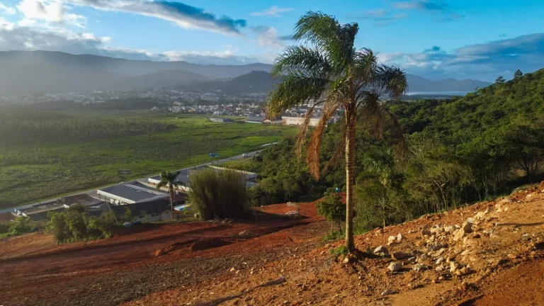 Imagem Terreno à venda no Condomínio Por do Sol, Centro de Garopaba-SC, 360,07m² de área! Oportunidade!