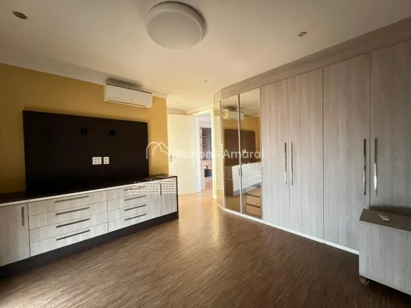 Imagem Situada no bairro Morumbi, em Paulínia, esta casa em condomínio é uma ótima opção para quem bu...