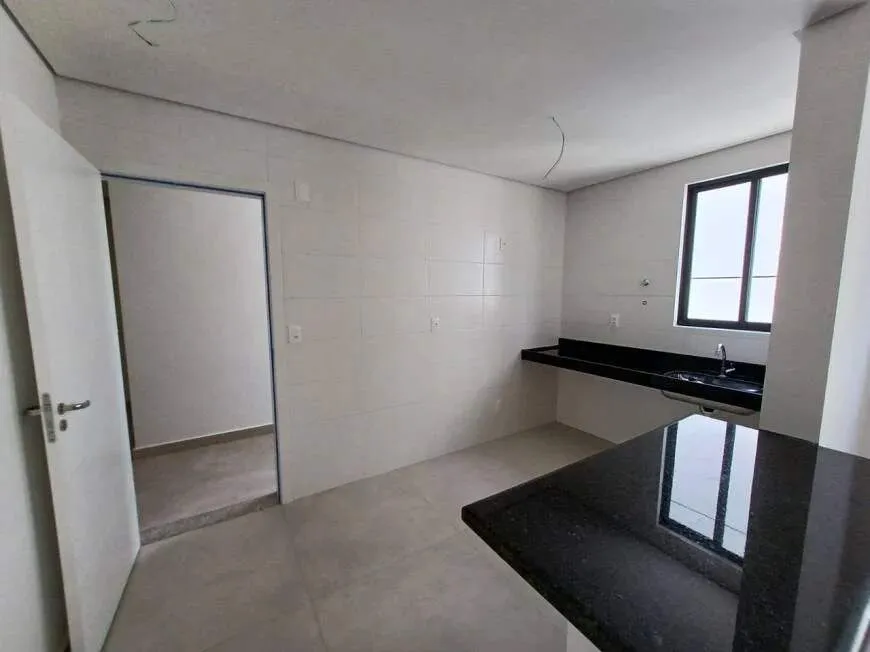 Imagem COBERTURA+3QUARTOS+2VAGAS+2 SUÍTES+2BANHEIROS+ARMÁRIOS