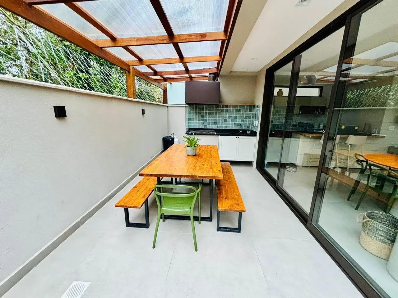 Imagem Casa de Condomínio com 4 Quartos à Venda, 202 m² em Bairro de Camburi - São Sebastião