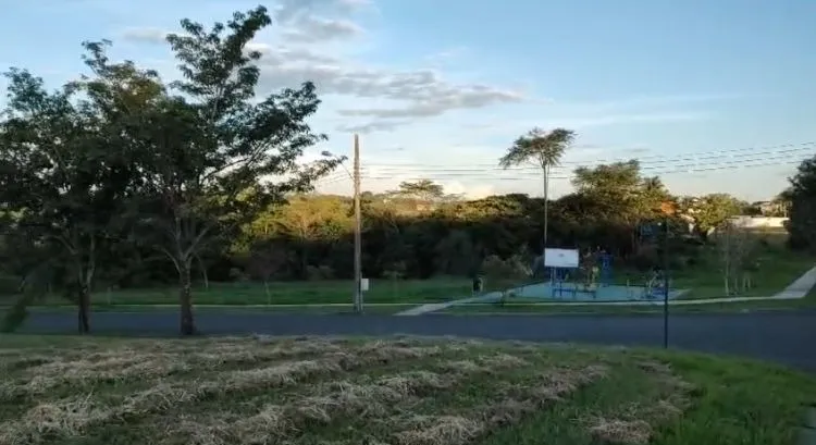 Imagem Terreno de 1000,00 m2 de área disponível para venda!