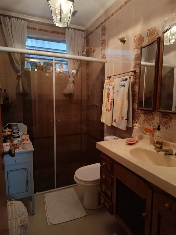 Imagem Casa com piscina no Monte azul