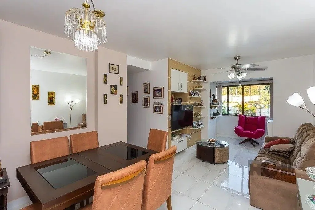 Apartamento com 3 dormitórios no bairro Jardim Carvalho