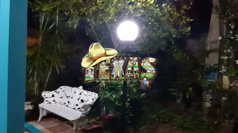 Imagem LINDA CASA COM PISCINA NO GAIVOTA PARA VENDA