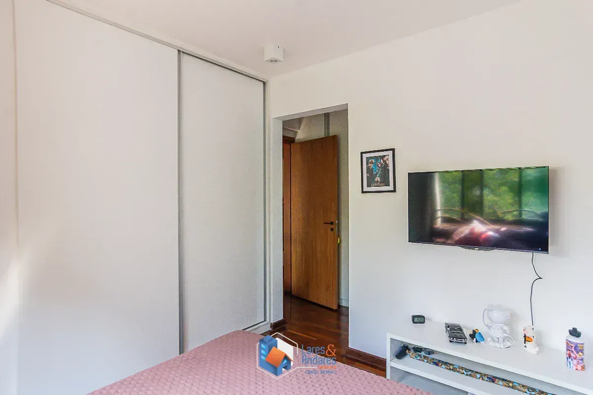 Imagem Duplex para venda em Vila Suzana com 4 quartos, sendo 2 suítes, 308m²
