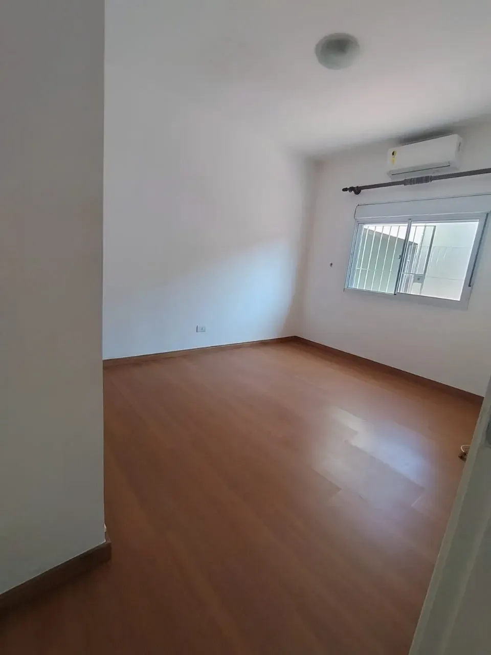 Imagem Casa com 3 Quartos à Venda, 240 m² em Jardim Prudência - São Paulo
