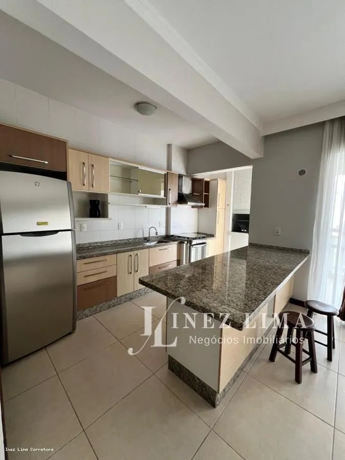 Imagem Apartamento 4 dormitórios para Locação em Itapema, Meia Praia, 4 dormitórios, 1 suíte, 2 banheiros, 2 vagas